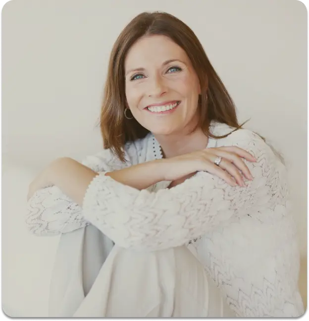 Relaxed happy client - Folded arms